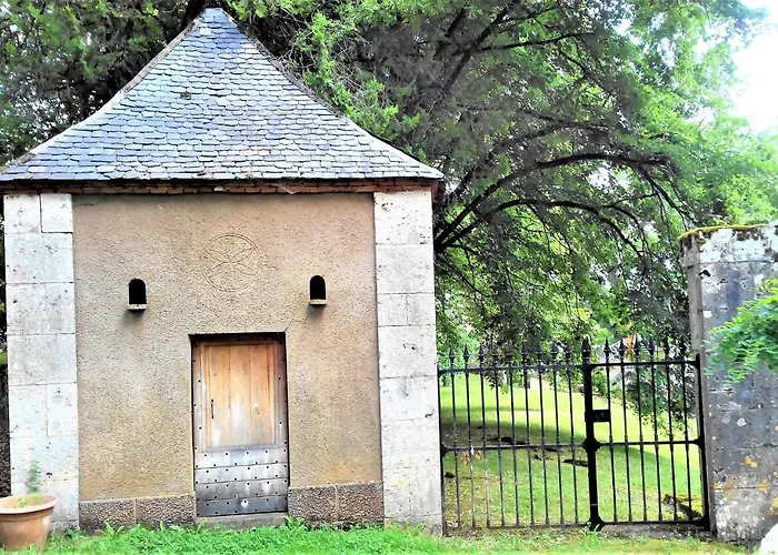 La Chapelle Du Chateau Lagarrigue