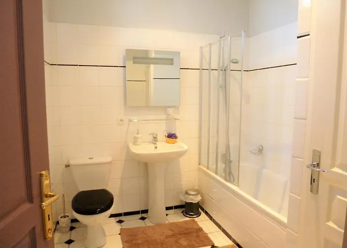 La Chapelle Du Chateau Lagarrigue * Strenquels