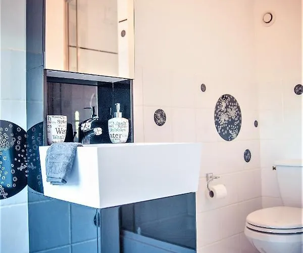 La Chapelle Du Chateau Lagarrigue Strenquels